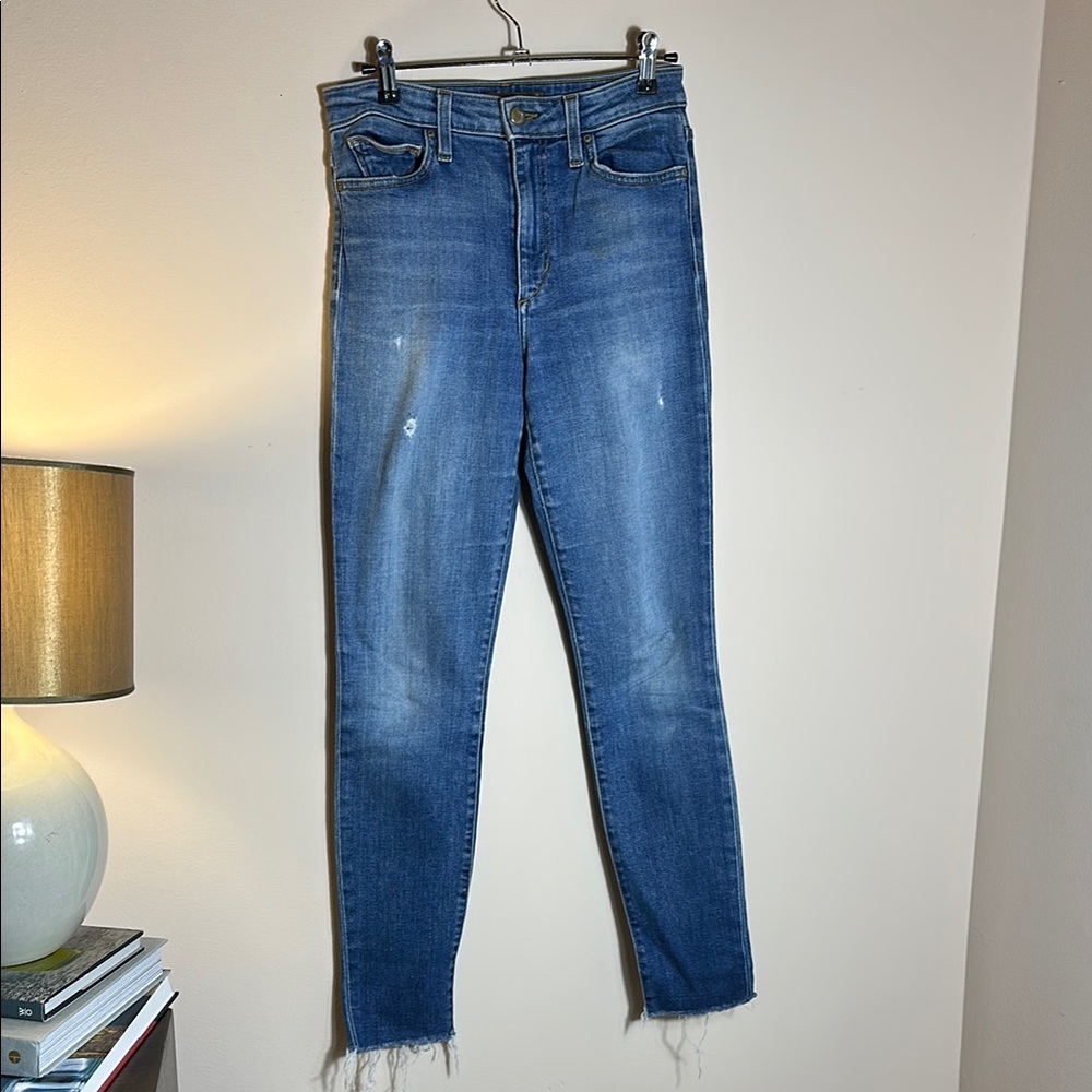 ‼️Joe’s Jeans | Classic Blue | Frayed | Skynny | Size 26